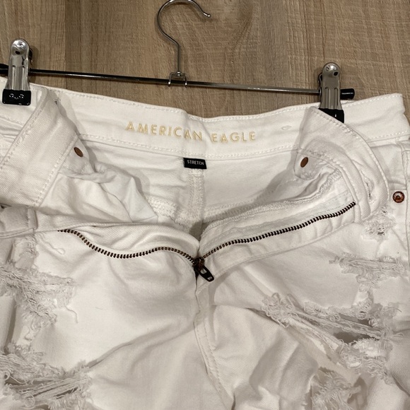 High rise white shorts from American eagle - Picture 3 of 3